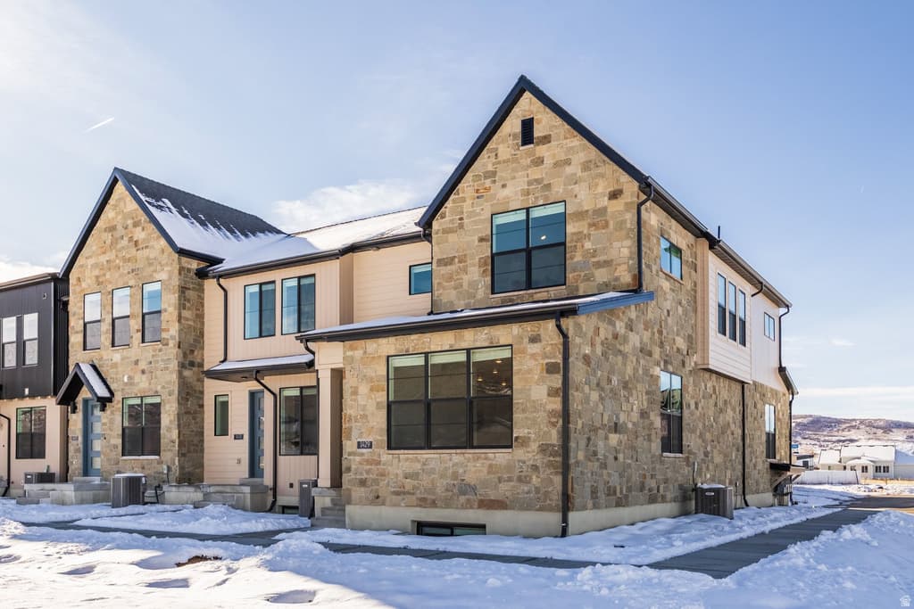 1429 ELECTRIC AVE #318 - Property photo 1 of 6
