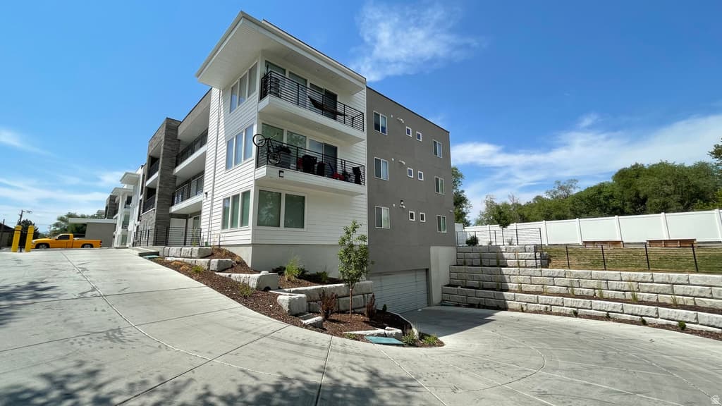 3965 S 300 E - Property photo 1 of 6