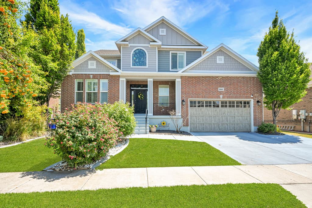 1441 BROOKSHIRE DR - Property photo 1 of 6