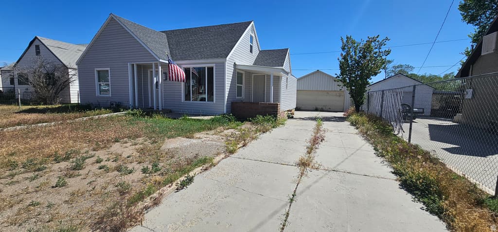 336 COLUMBIA DR - Property photo 1 of 6