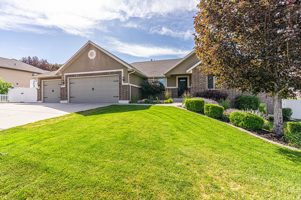 1241 S 60 W - Property photo 1 of 6