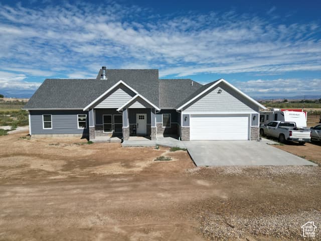 3133 S 375 E