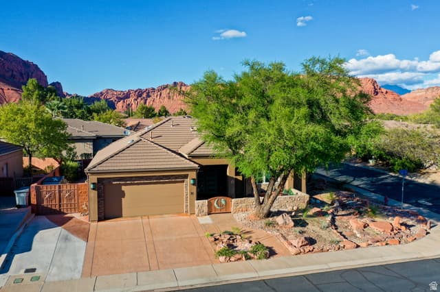 140 N TUACAHN DR #16