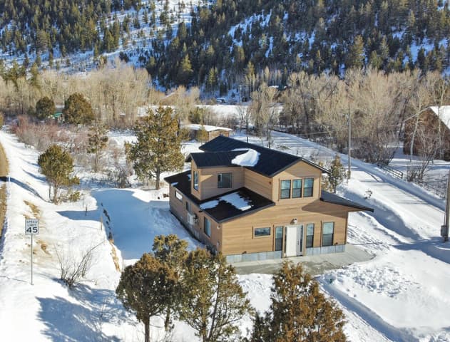 3589 BEAVER CREEK RD