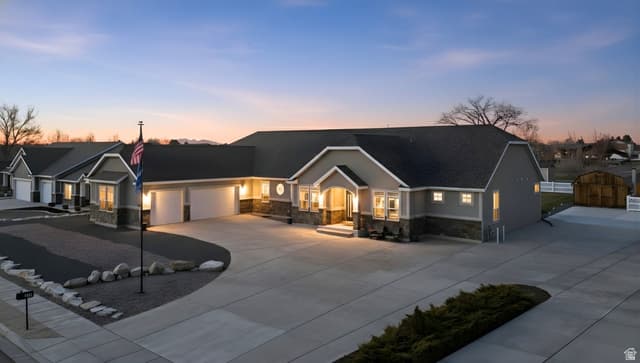 278 E LARSEN LN