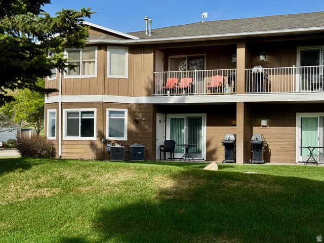 815 N HARBOR DR #201