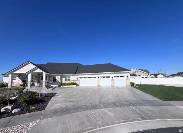 2437 N 2950 W