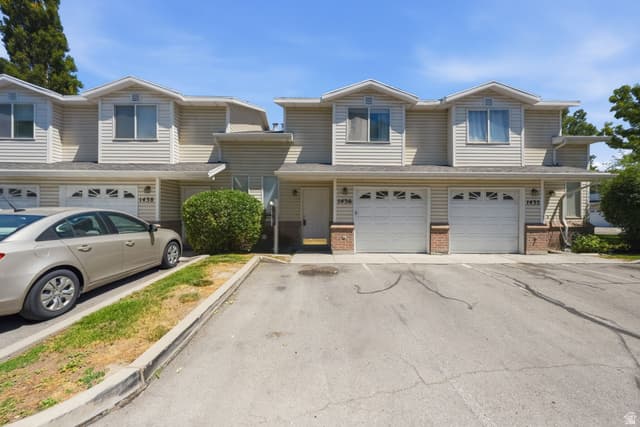1436 W MAYAPPLE WAY