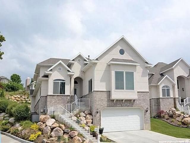 915 FREMONT RD