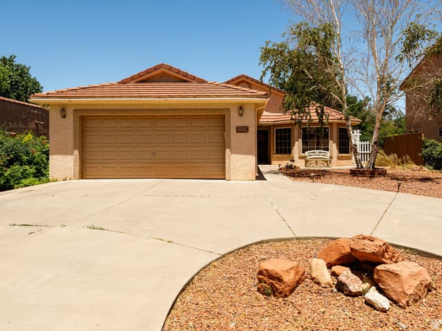 65 E RED SHADOW CIR