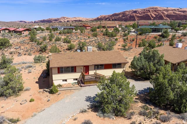 1780 S HIGHLAND DR
