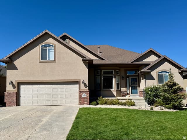 2187 E EAGLE CREST DR